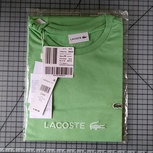 A IZOD short leeve (beautiful) shirt